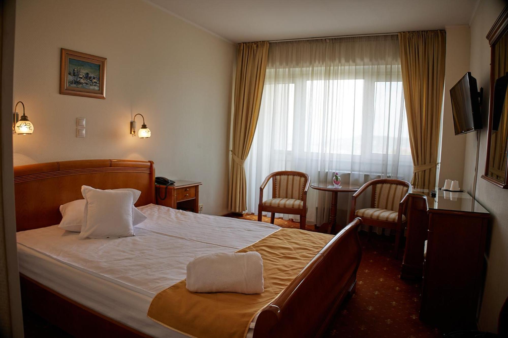Hotel Belvedere Cluj-Napoca Exterior photo
